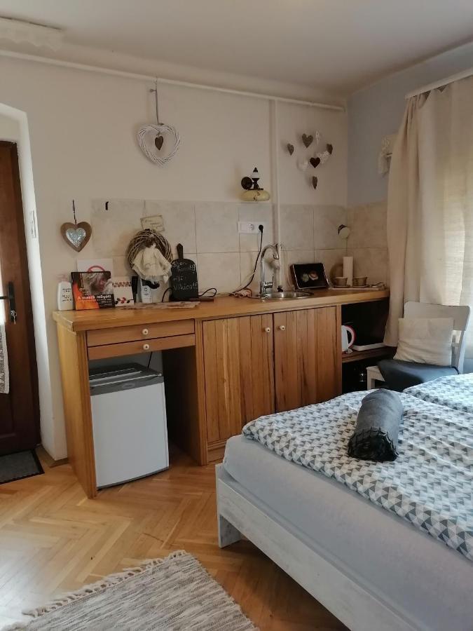 Pogány 米维斯凡德吉哈思旅馆酒店 外观 照片
