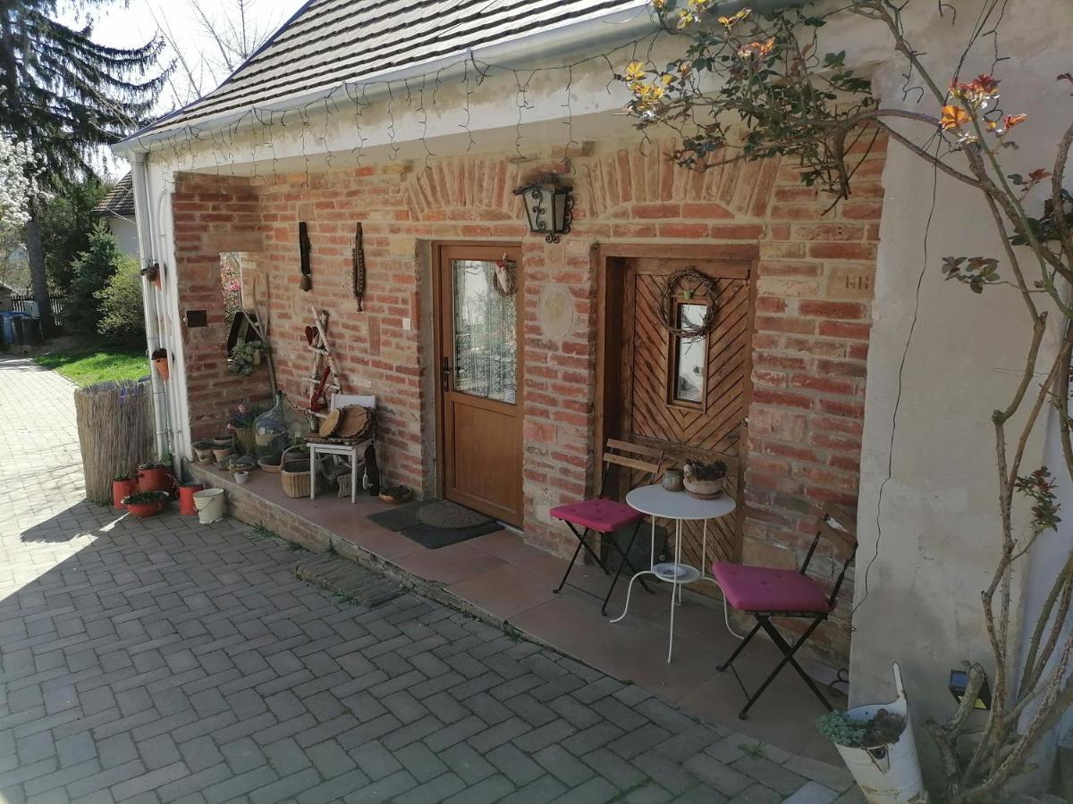Pogány 米维斯凡德吉哈思旅馆酒店 外观 照片