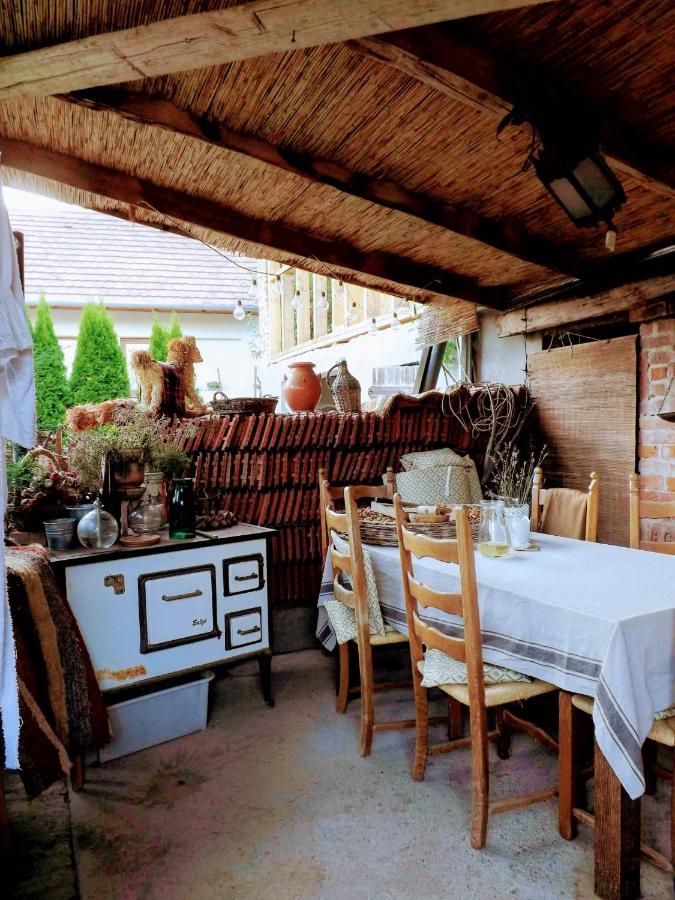 Pogány 米维斯凡德吉哈思旅馆酒店 外观 照片